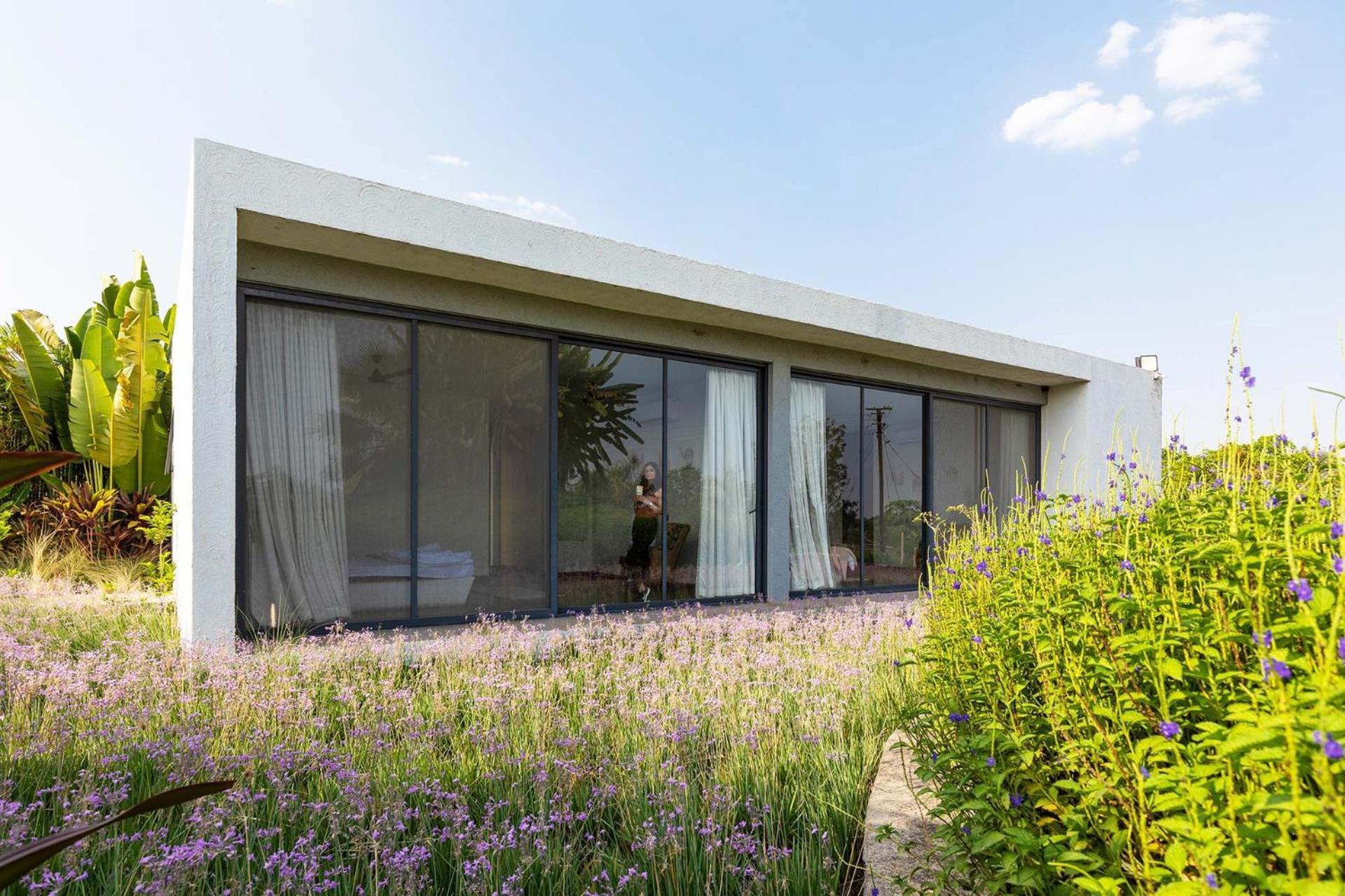 Open House By Stayvista - Nestled In Nature, Featuring A Swimming Pool & Expansive Lawn For A Serene Retreat Shikrapur Eksteriør bilde