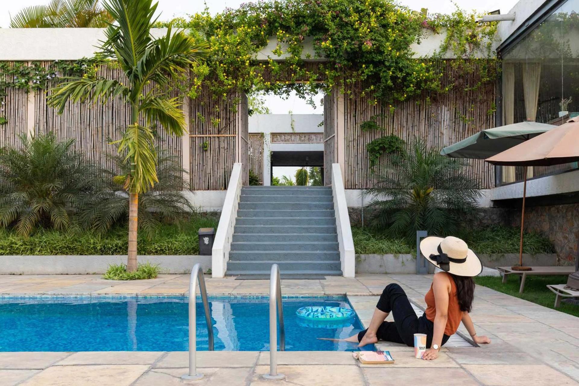 Open House By Stayvista - Nestled In Nature, Featuring A Swimming Pool & Expansive Lawn For A Serene Retreat Shikrapur Eksteriør bilde