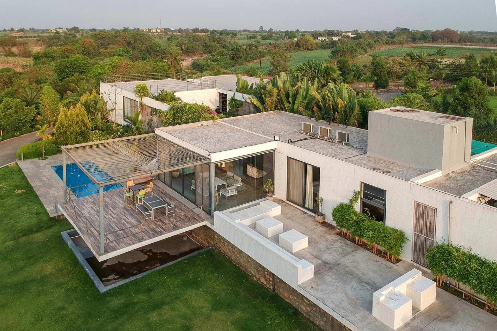 Open House By Stayvista - Nestled In Nature, Featuring A Swimming Pool & Expansive Lawn For A Serene Retreat Shikrapur Eksteriør bilde